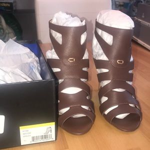 JOE’S Imagine Leather Sandal